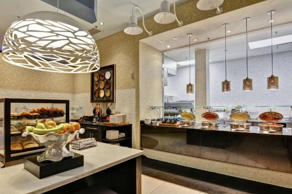 Hilton Garden Inn Raleigh/Crabtree Valley image 13
