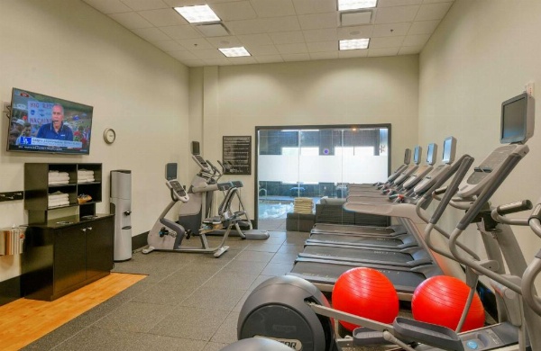 Hilton Garden Inn Raleigh/Crabtree Valley image 18