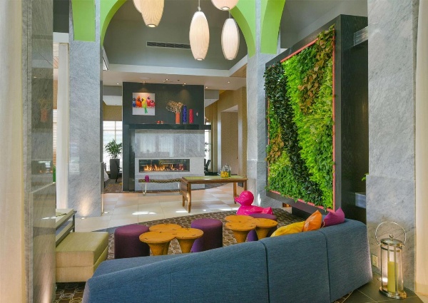 Hilton Garden Inn Raleigh/Crabtree Valley image 5